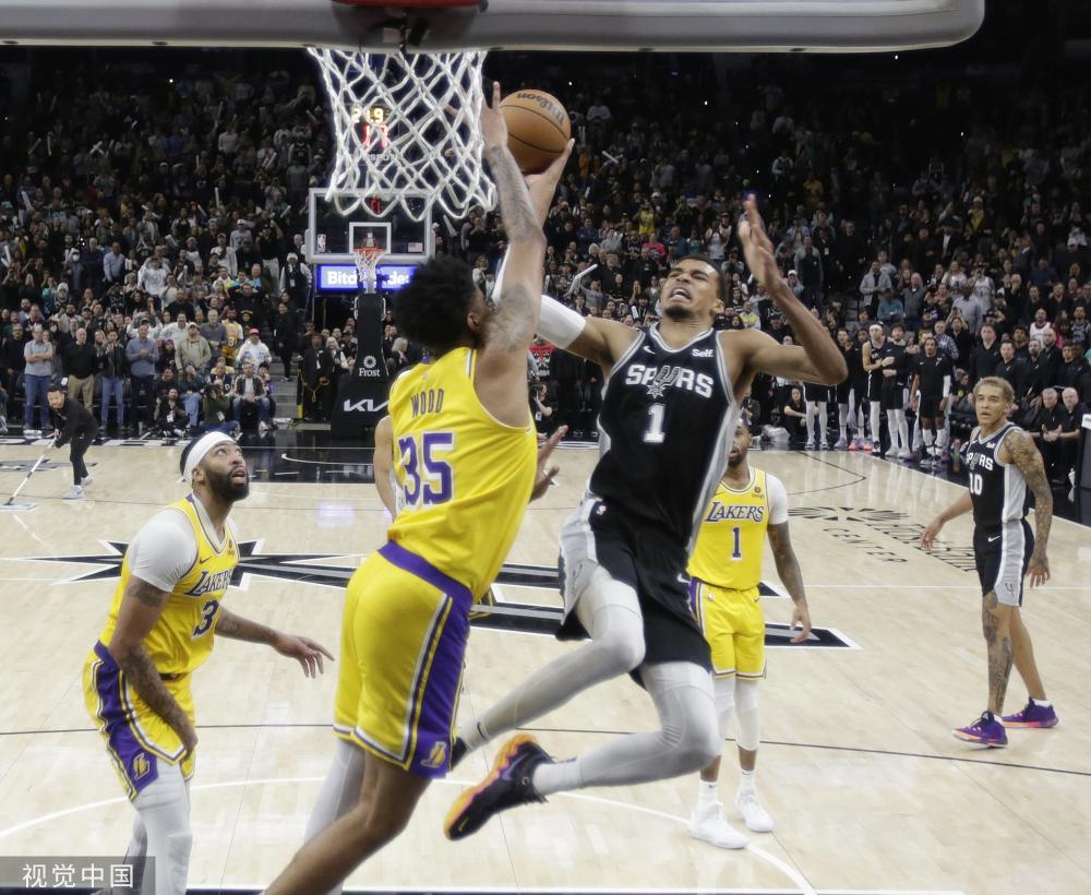 使比赛保持 使比赛保持