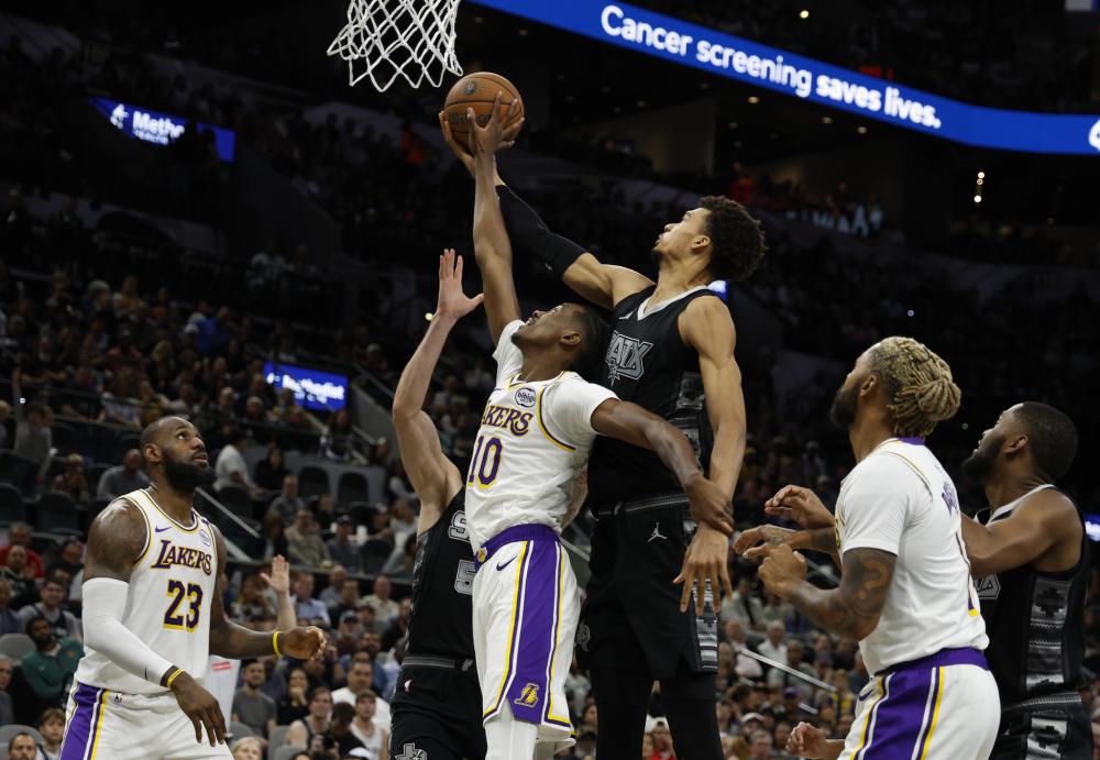 而国内球员 而国内球员